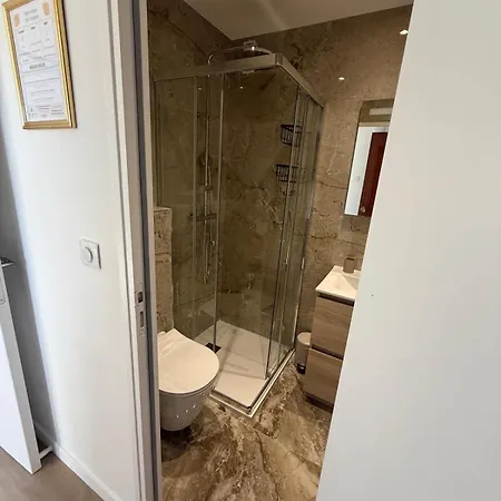 Luxury 1 Bed Seafront Escape In Appartement