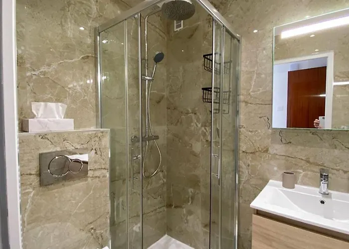 Luxury 1 Bed Seafront Escape In * Cannes