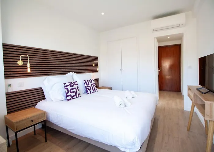 Luxury 1 Bed Seafront Escape In