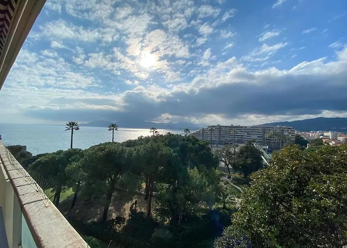 Lejlighed Luxury 1 Bed Seafront Escape In